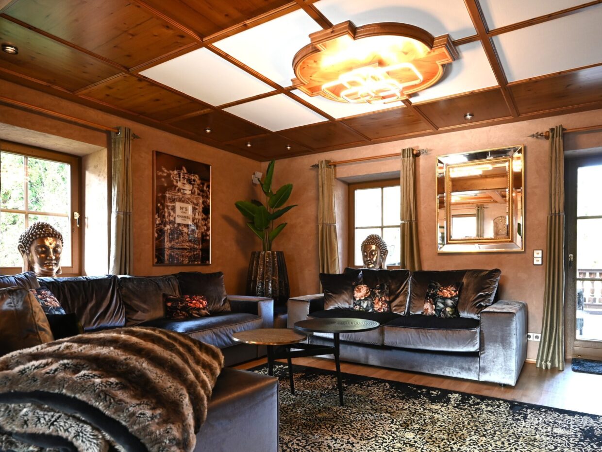 chalet kitzbuehel grand lodge meiser spa resort living room picture near dinkelsbuehl landscape