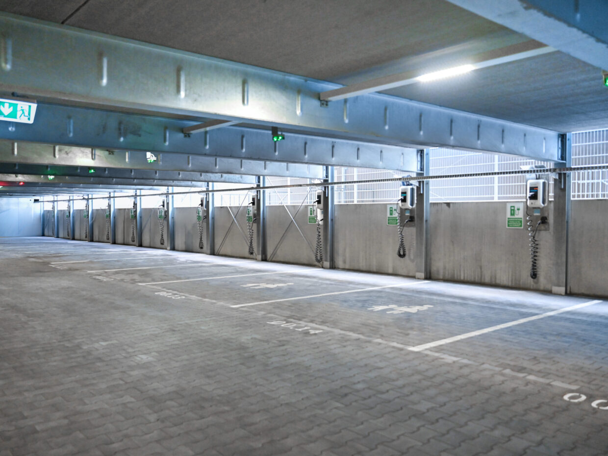 meiser design hotel parkhaus parkplätze nahe visioplex quer