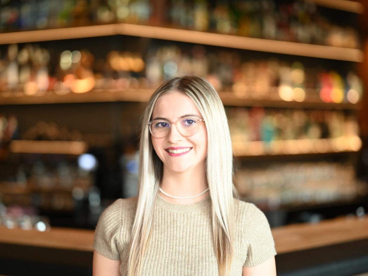 romy meiser portraet favorit hotels unternehmengeschichte quer.jpg