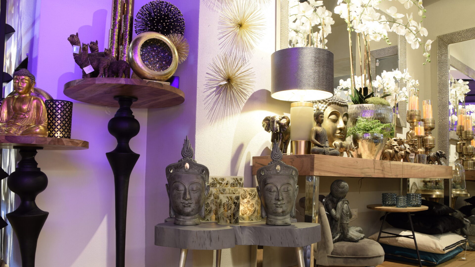 lieblingsstücke shop in dinkelsbühl altstadt viele buddha dekoration quer