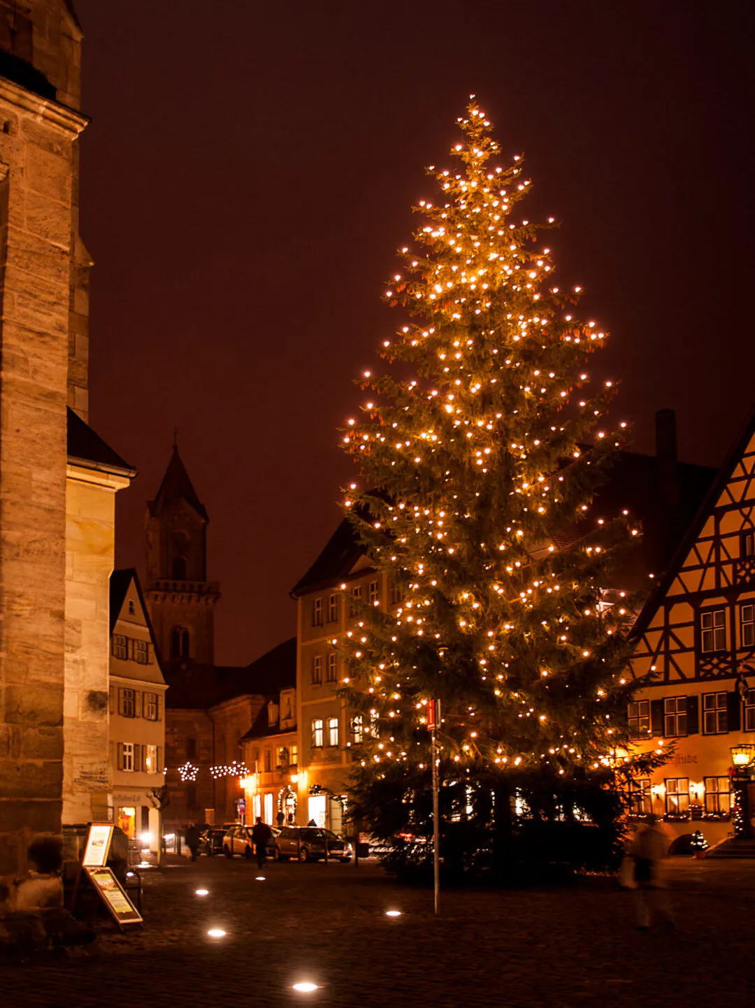 meiser altstadt brasserie dinkelsbuehl weihnachtsbaum christoph von schmidt denkmal hoch